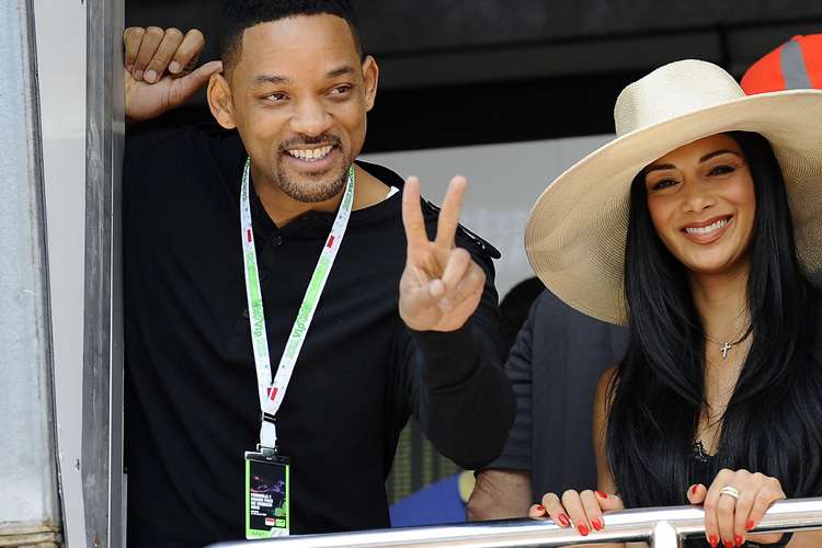 Lewis Hamilton lockte schon zu McLaren-Zeiten Promis an die Rennstrecke - etwa Schauspieler Will Smith oder seine Freundin, Pop-Sängerin Nicole Scherzinger