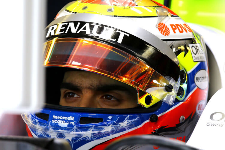 Pastor Maldonado absolvierte die 100 Kilometer im neuen E22