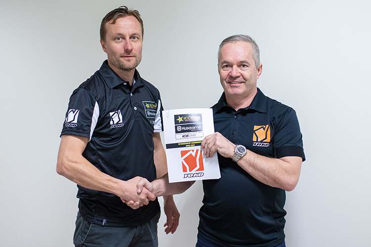 Antti Pyrhönen (li.) mit Yoko-Europa-Präsident Jan Berthels