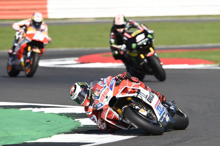 Harte Fights: Lorenzo vor Zarco und Pedrosa