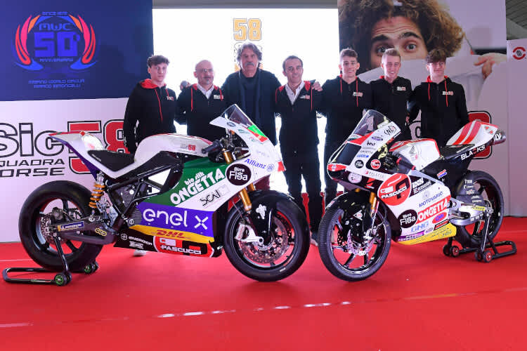 Familienfoto der SIC58 Squadra Corse 2022