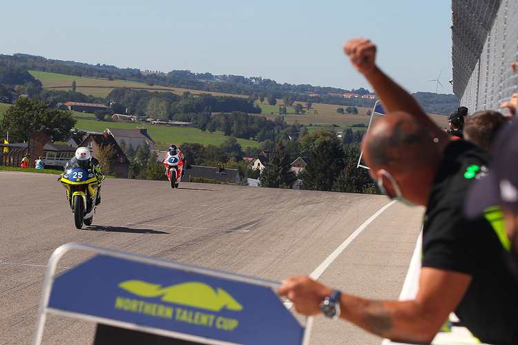 Die Teenager kennen sich aus in Sachsen