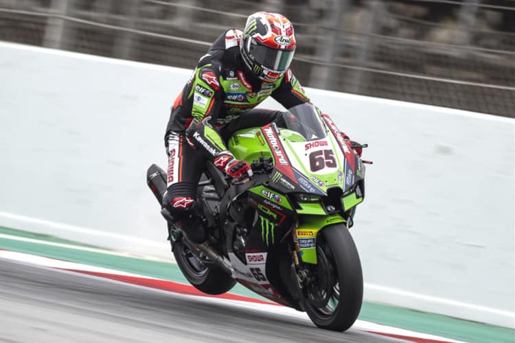 Kawasaki- Werkspilot Jonathan Rea beansprucht die Federelemente von Showa stark 