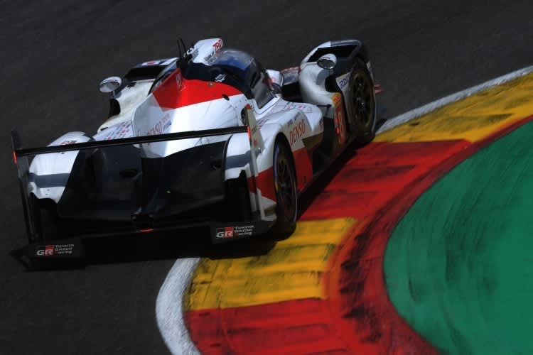 Der Toyota TS050 Hybrid auf der Strecke in Spa-Francorchamps