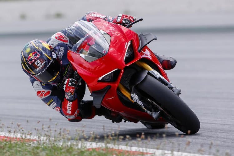 Johann Zarco in Barcelona auf einer Ducati Panigale V4S