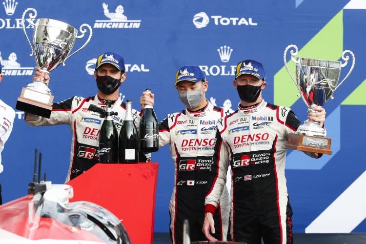 Sieger der 6h Spa: (v. li.) José María López, Kamui Kobayashi und Mike Conway