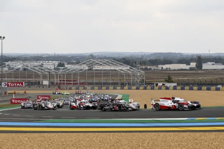 Der Start zu den 24h Le Mans ist immer einer der Höhepunkte