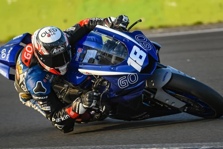 Manuel Gonzalez ist von der Yamaha R6 begeistert