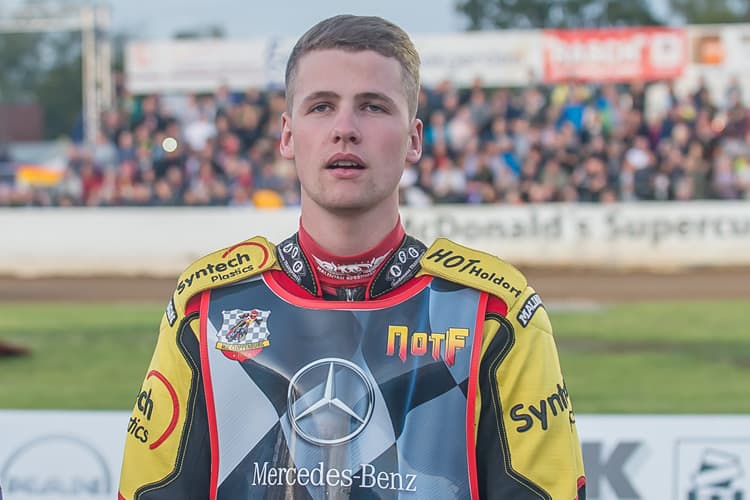 Lukas Fienhage kann vom WM-Titel träumen