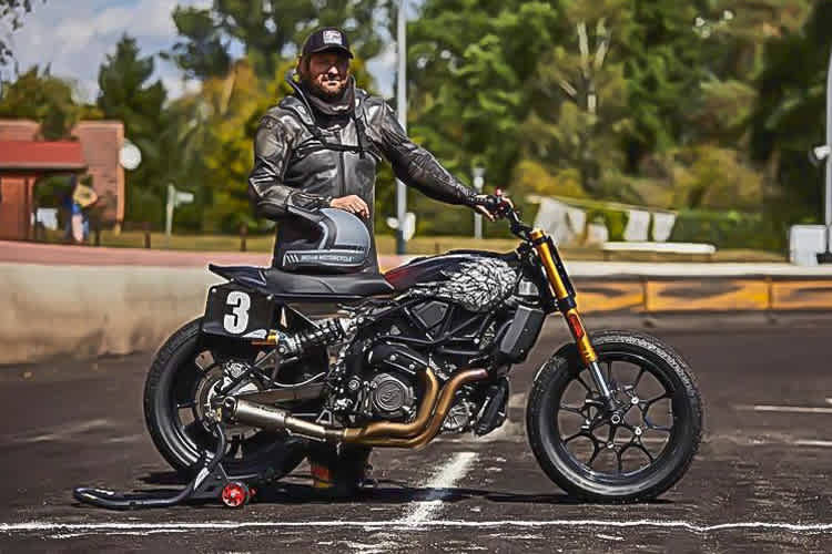 Kenny Hinck wird in Nordhastedt mit einer Indian FTR 1200 am Start sein