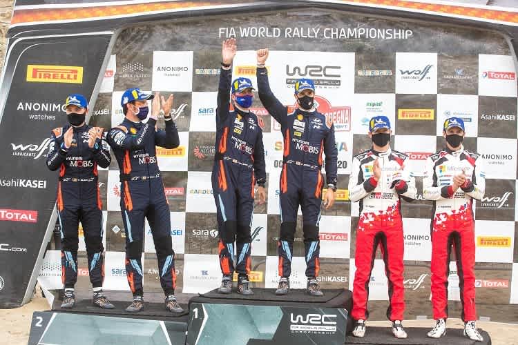   Das Siegerpodest auf Sardinien