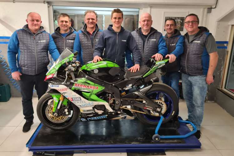 Martin Vugrinec (Mitte) und sein Team