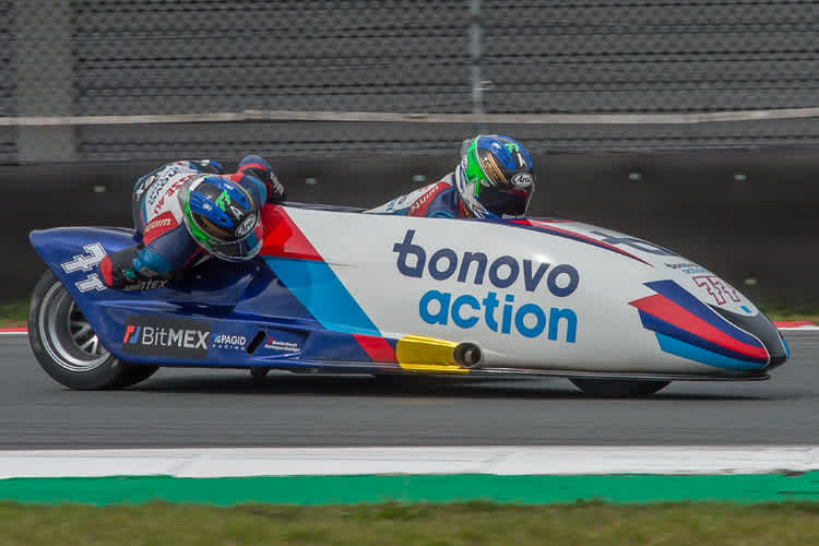 Tim Reeves/Kevin Rousseau (ARS Yamaha 600) starten in Assen von der Pole Position