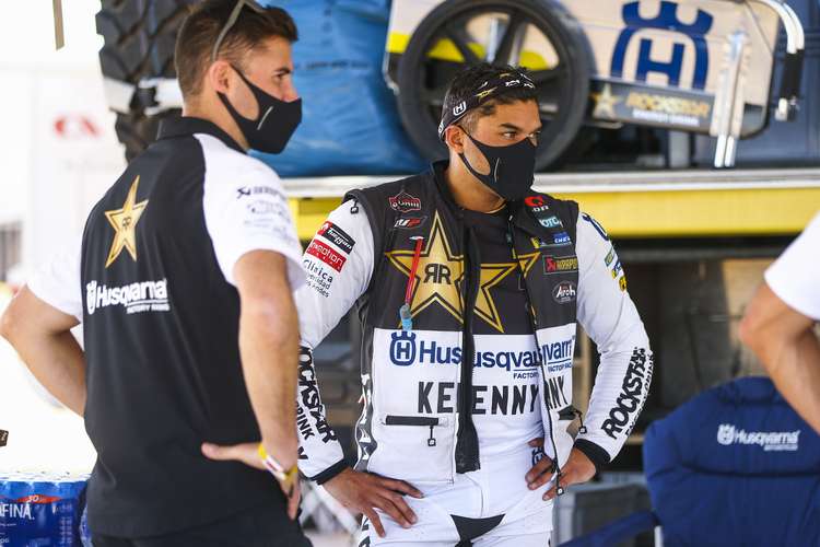 Pablo Quintanilla (re) muss ohne Teamkollege Benavides zu Ende fahren