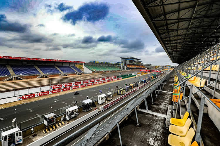 Die Tribünen bleiben beim 24-Stunden-Rennen in Le Mans auch 2021 leer