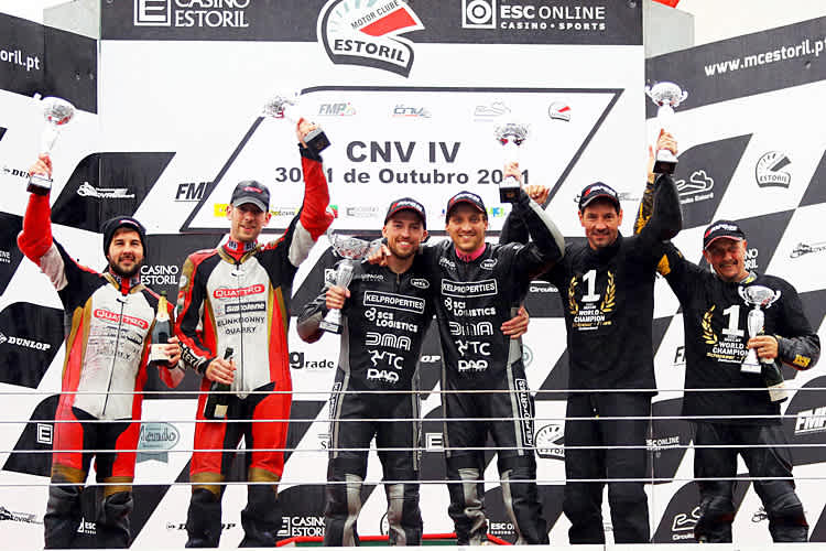 Charlwood, Kershaw, Payne, Wilkes und die neuen Weltmeister Schlosser & Fries (vlnr.)