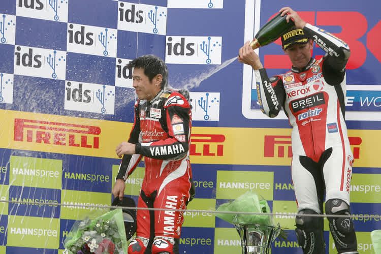 Nori Haga und Troy Bayliss haben eine lange gemeinsame Vergangenheit in der Superbike-WM