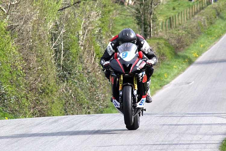 Mit der Yamaha R6 siegte Julian Trummer in der Klasse Supersport B