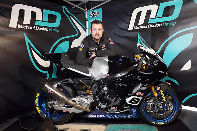 Michael Dunlop mit der Suzuki von Hawk Racing