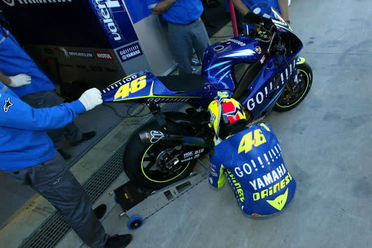 Welkom 2004: Valentino Rossi vor seinem ersten Rennen mit der Yamaha M1
