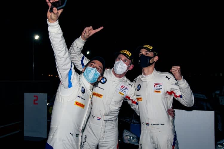 IGTC-Champions Augusto Farfus (li.) und Nicky Catsburg sowie Sheldon van der Linde
