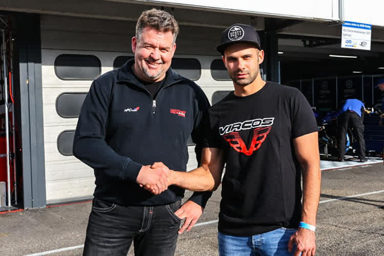 Denis Hertrampf mit Vladimir Leonov (v.li.)