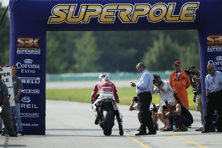 Die klassische Superpole war ein spannendes Spektakel