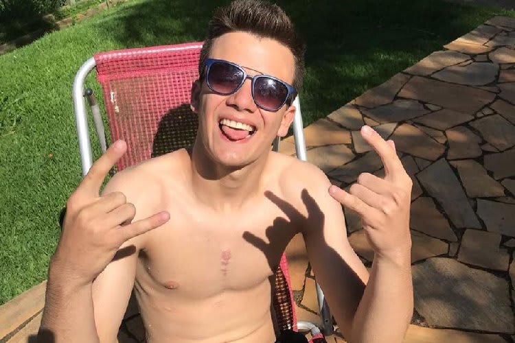 Die Narbe ist noch gut zu erkennen