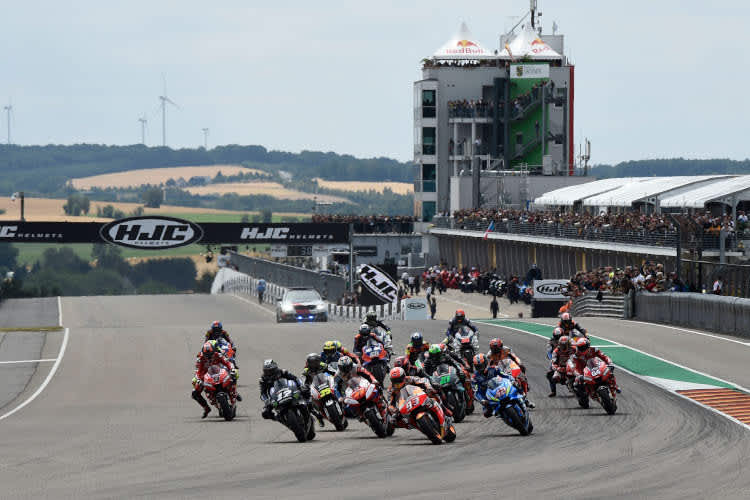 Erstmals seit 2019 sind die MotoGP-Stars zurück auf dem Sachsenring, wenn auch vor einer Geisterkulisse