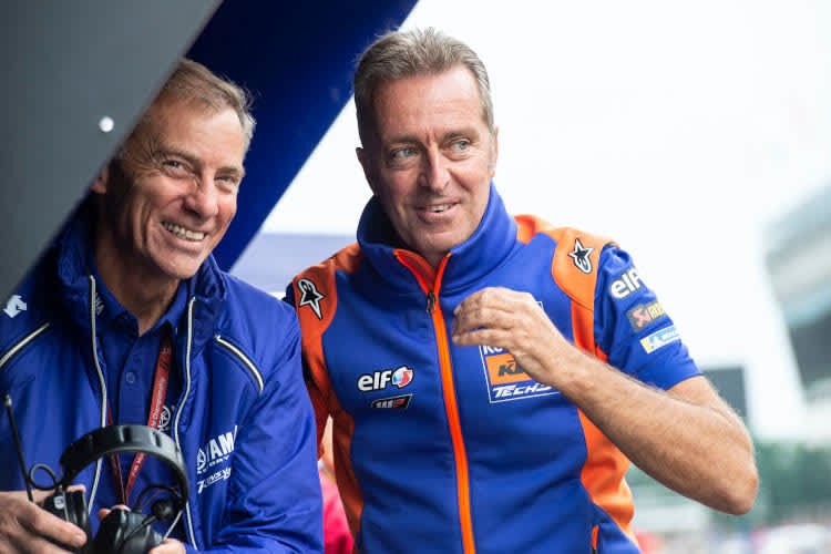 Yamaha-Renndirektor Lin Jarvis und Hervé Poncharal (Tech3 KTM)