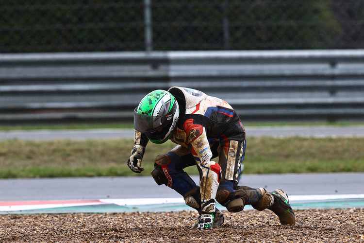 Lavertys Höhepunkt 2020 wurde gleich in Kurve 1 zersplittert: Nach Pole-Position in Magny-Cours folgte der Sturz!