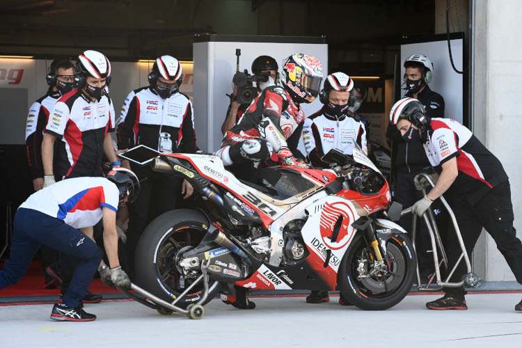 Alle Augen sind auf Taka Nakagami gerichtet