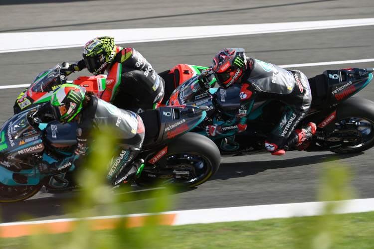 Kurz vor dem womöglich WM-entscheidenden Crash: Quartararo hinter Aleix Espargaró und Morbidelli