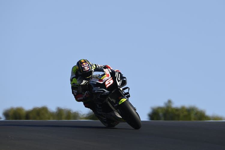 Johann Zarco sitzt bei den SBK-Tests auf einer Panigale V4S