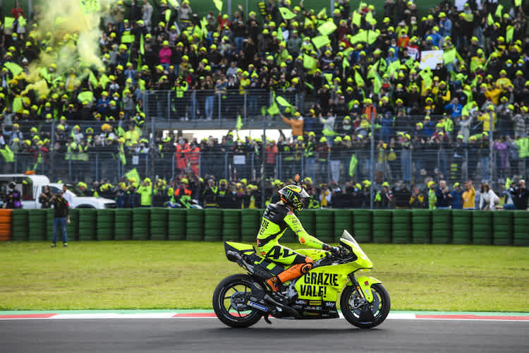 Ein Meer aus gelben Farben zierte die Tribünen in Misano