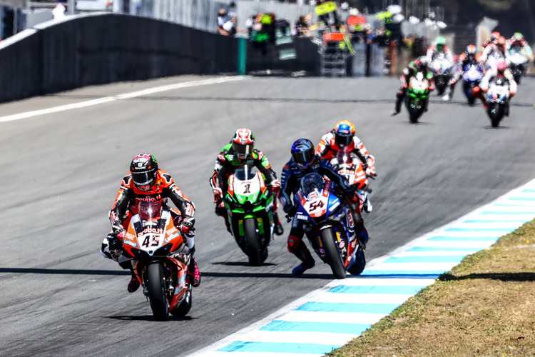 Toprak Razgatlioglu fand am Samstag keinen Weg an Scott Redding vorbei