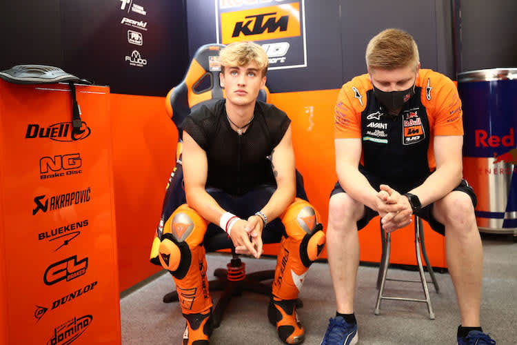 Jaume Masiá mit Niklas Ajo