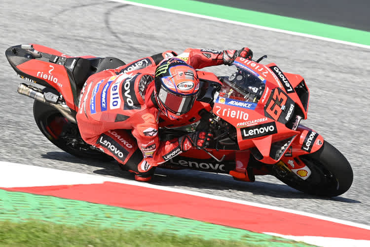 Francesco Bagnaia auf seiner Desmosedici