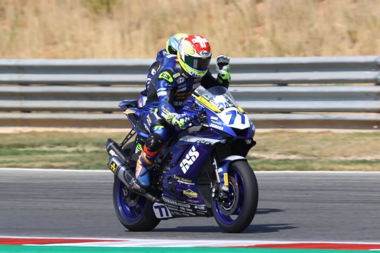 Dominique Aegerter hat Steven Odendaal am Freitag im Griff