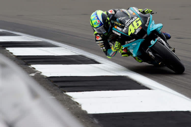 Valentino Rossi mischt in Silverstone die Top-10 auf