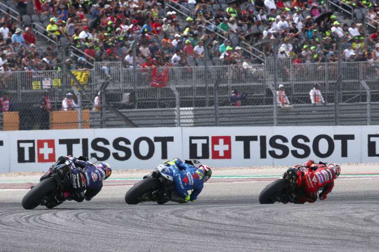 Enea Bastianini kam an Joan Mir und Jack Miller noch vorbei