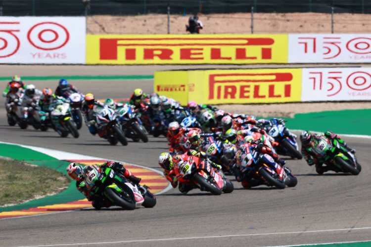 Start frei für die Superbike-WM 2022 in Estoril