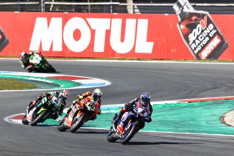 Selten sehen wir an der Spitze mehr als drei Motorräder