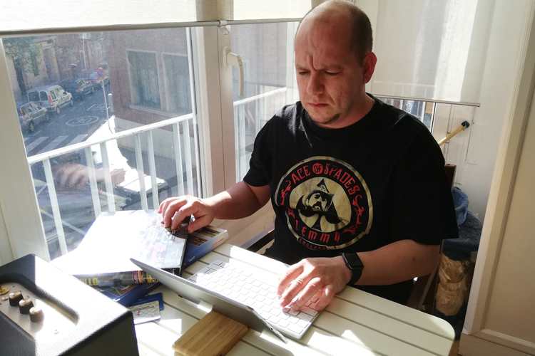 Abel Cruz im Homeoffice