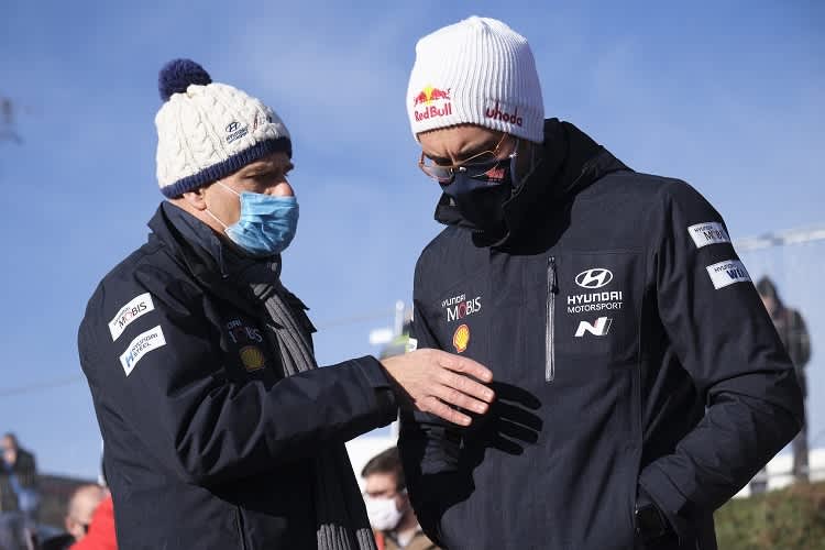 Teamchef Andrea Adamo und Thierry Neuville