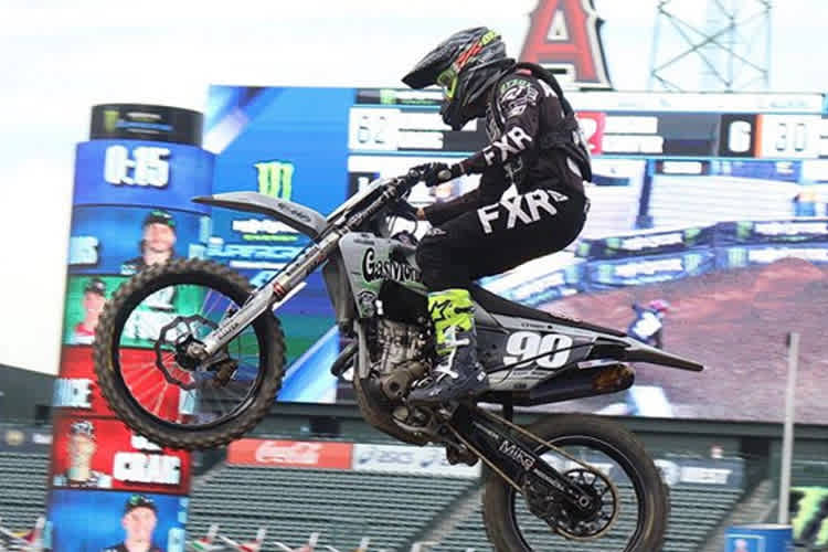 Killian Auberson zog sich eine schwere Rückenverletzung zu