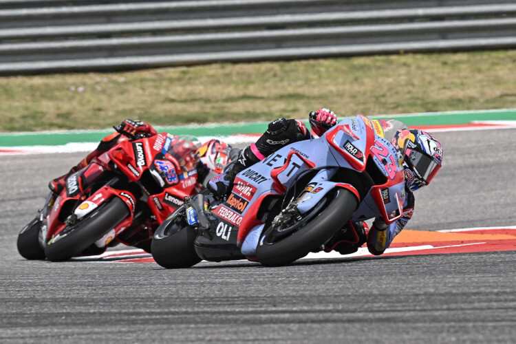 Enea Bastianini setzt sich gegen Jack Miller durch