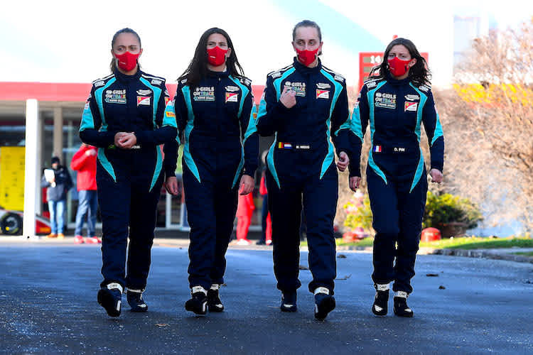 Von links: Julia Ayoub, Antonella Bassani, Maya Weug und Doriane Pin