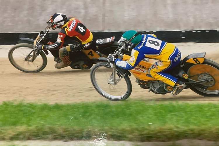 Daniel Bacher vor Richard Speiser