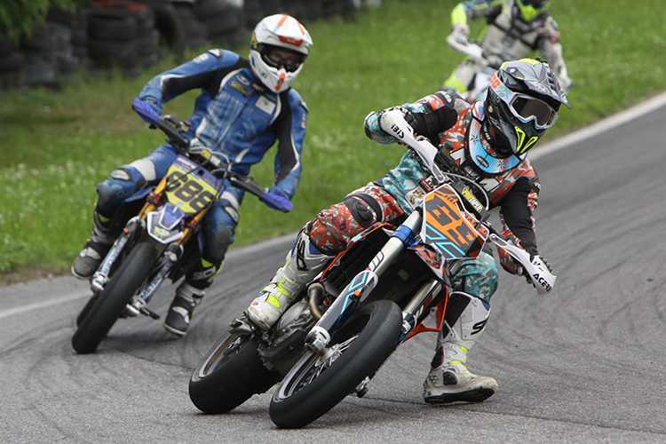 Rudi Bauer vor Peter Mayerbüchler